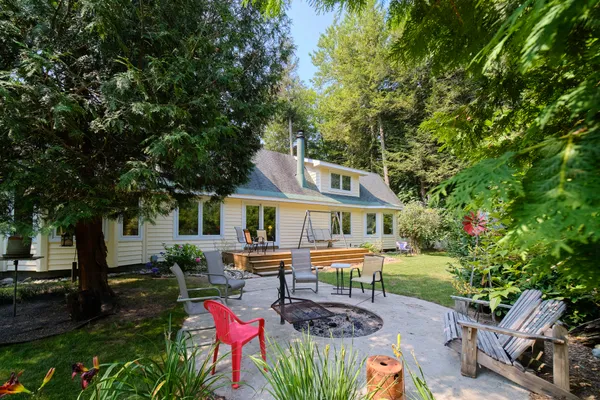 $995,000 | 9670 South County Line Road, Manistee, MI 49660