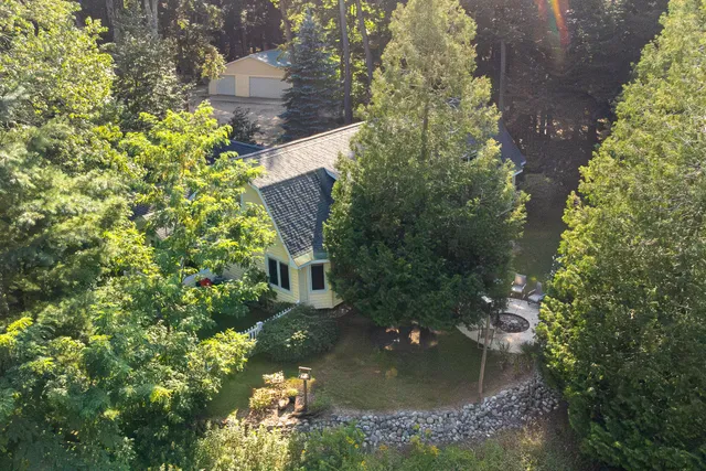 $1,095,000 | 9670 South County Line Road, Manistee, MI 49660