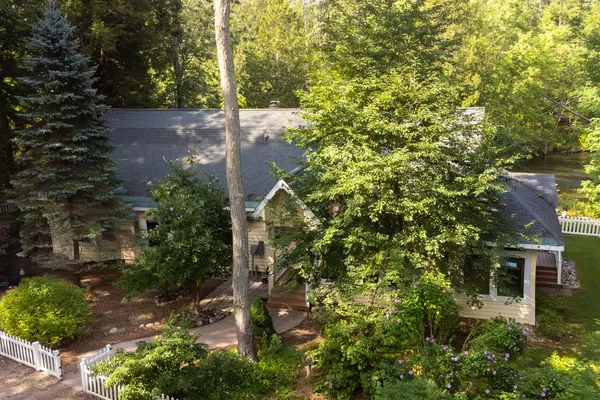$995,000 | 9670 South County Line Road, Manistee, MI 49660