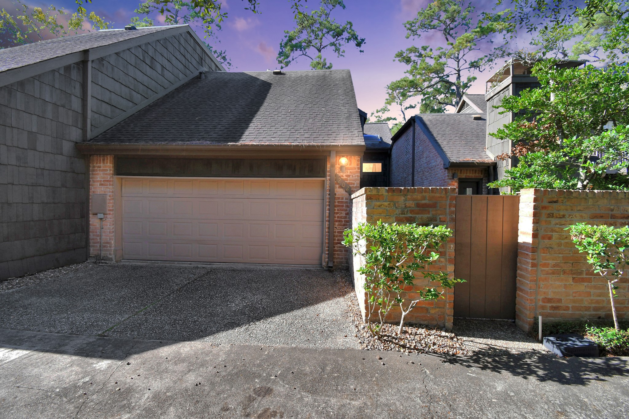 Welcome to 202 Sugarberry Circle!