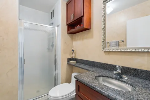 $875,000 | 155 North Harbor Drive, Unit 41014102, Chicago, IL 60601