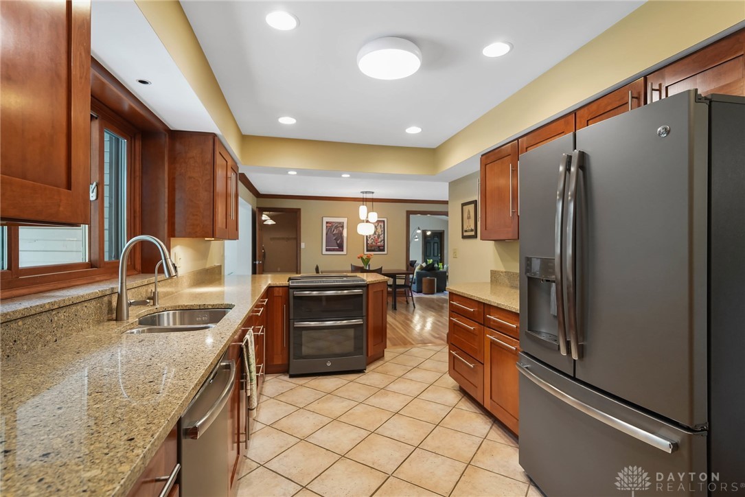 9161 Clyo Road Dayton, OH 45458 - Photo 16 of 82 Gallery Image 16