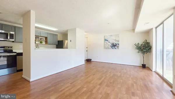 $269,000 | 503 Palmtree Drive, Unit 1, Gaithersburg, MD 20878