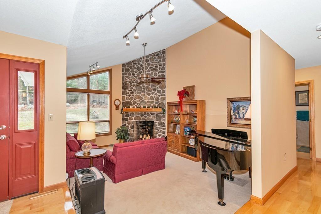 114 Maxwell Road Monson, MA 01057 - Photo 4 of 42