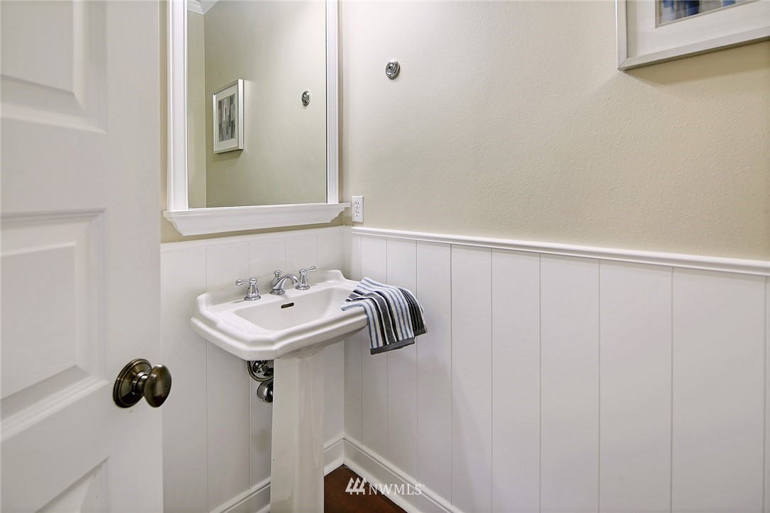 18303 40th Avenue Southeast Bothell, WA 98012 - Photo 11 of 27 Gallery Image 11