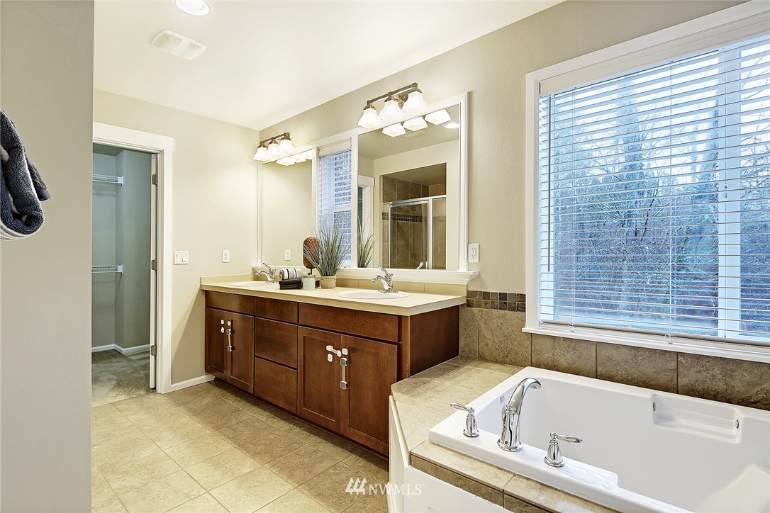 18303 40th Avenue Southeast Bothell, WA 98012 - Photo 15 of 27 Gallery Image 15
