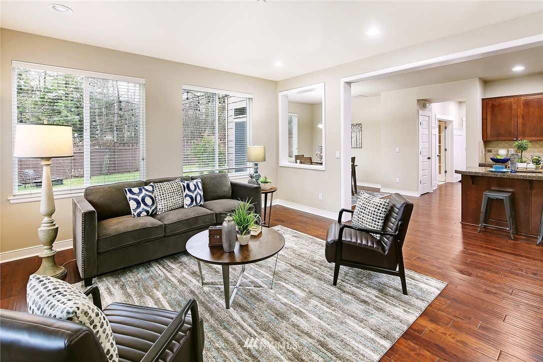 18303 40th Avenue Southeast Bothell, WA 98012 - Photo 4 of 27 Gallery Image 4