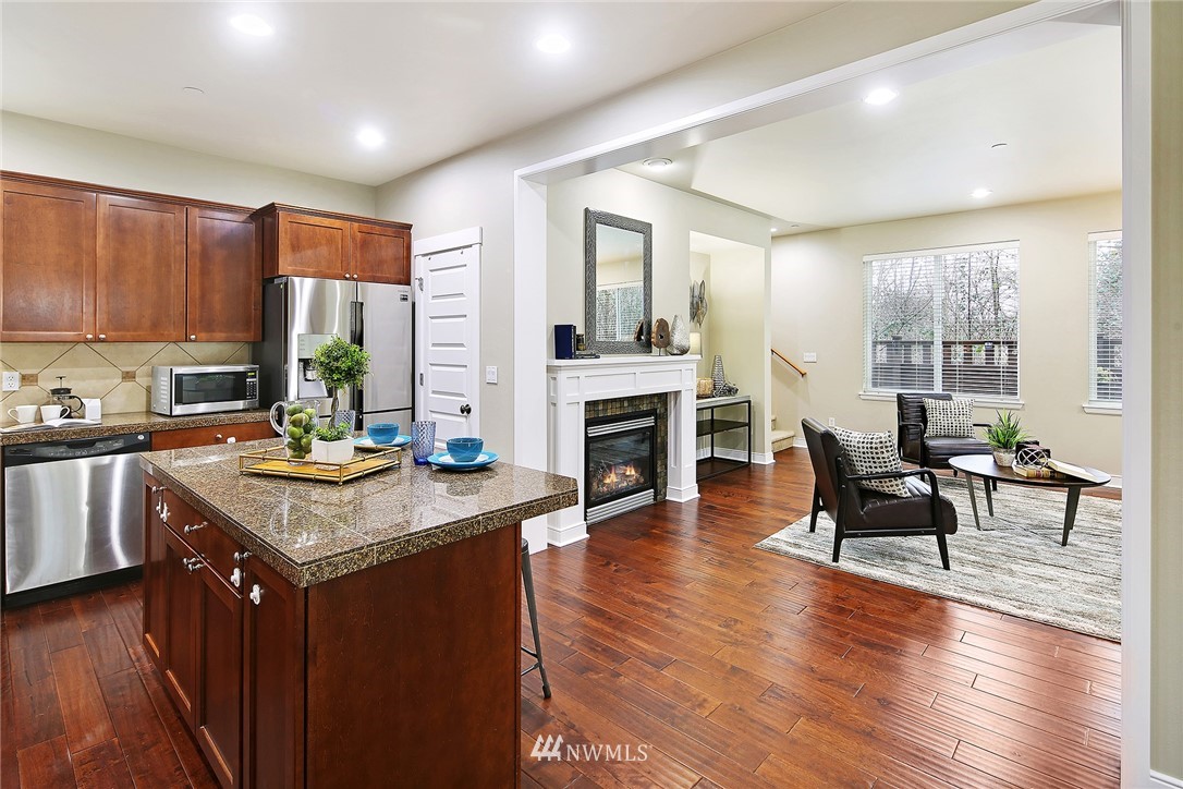 18303 40th Avenue Southeast Bothell, WA 98012 - Photo 6 of 27 Gallery Image 6