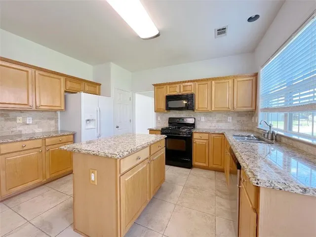 $2,860 | 8205 Norwich Place, Suwanee, GA 30024