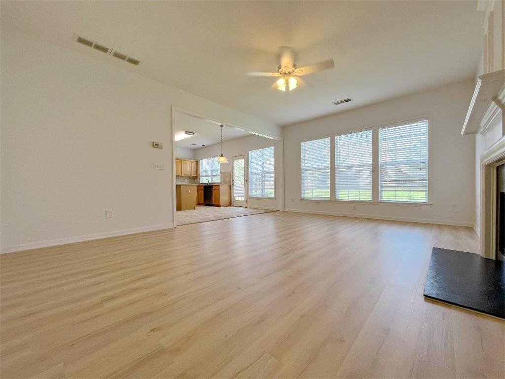 8205 Norwich Place Suwanee, GA 30024 - Photo 10 of 30