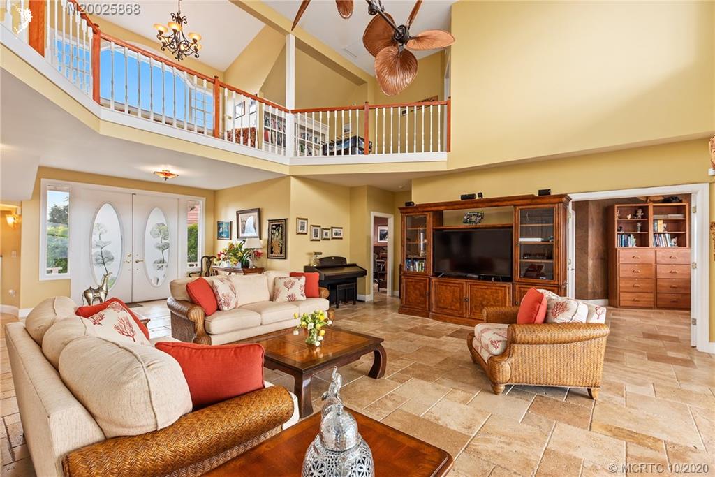 1170 Southwest Dyer Point Road Palm City, FL 34990 - Photo 9 of 45 Gallery Image 9