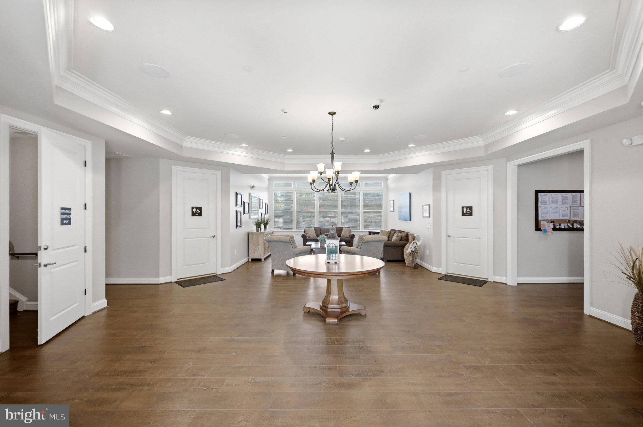 4854 Point Road Warrenton, VA 20187 - Photo 95 of 113 Lobby