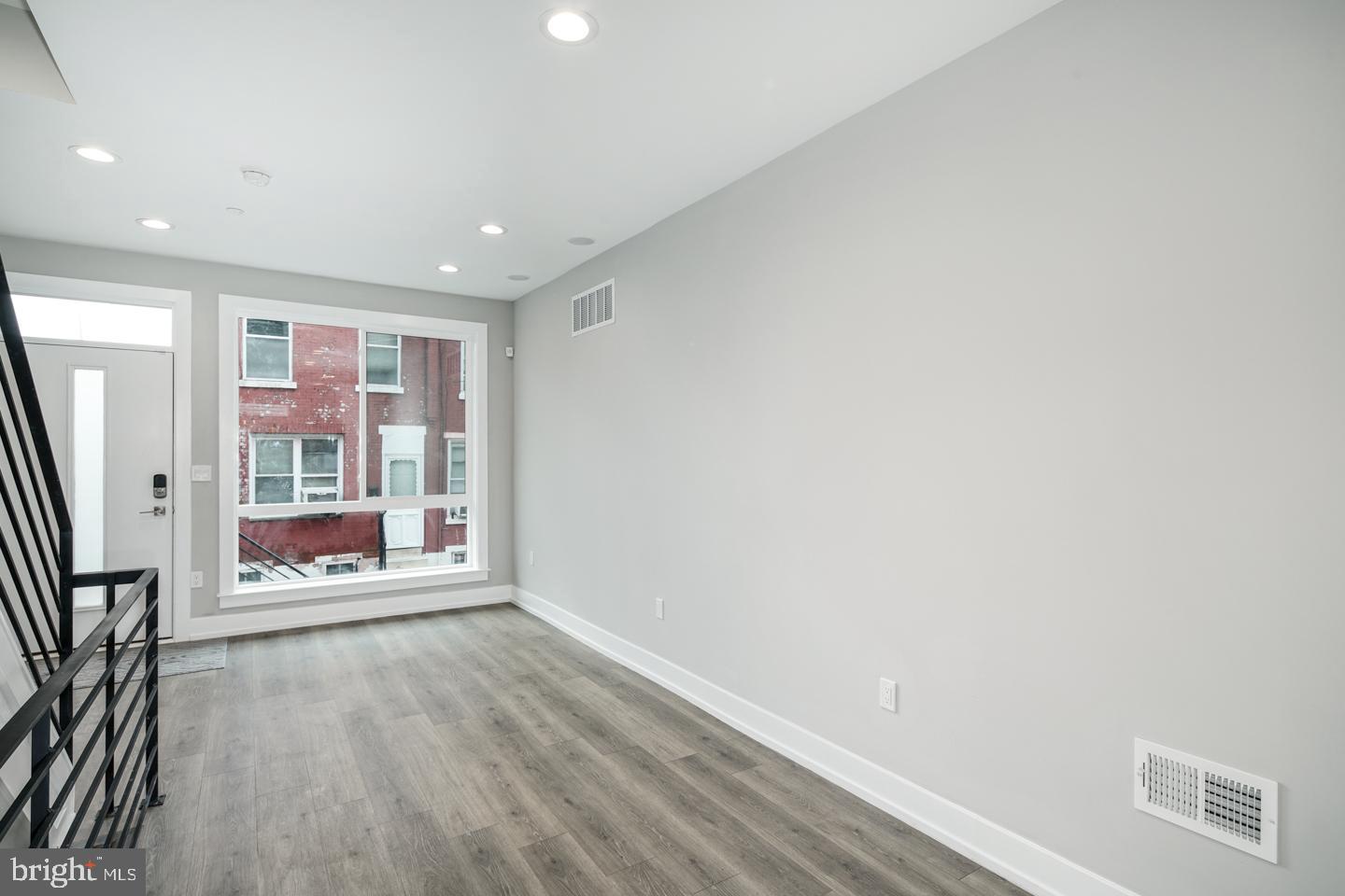 545 Tree Street Philadelphia, PA 19148 - Photo 5 of 27 Gallery Image 5