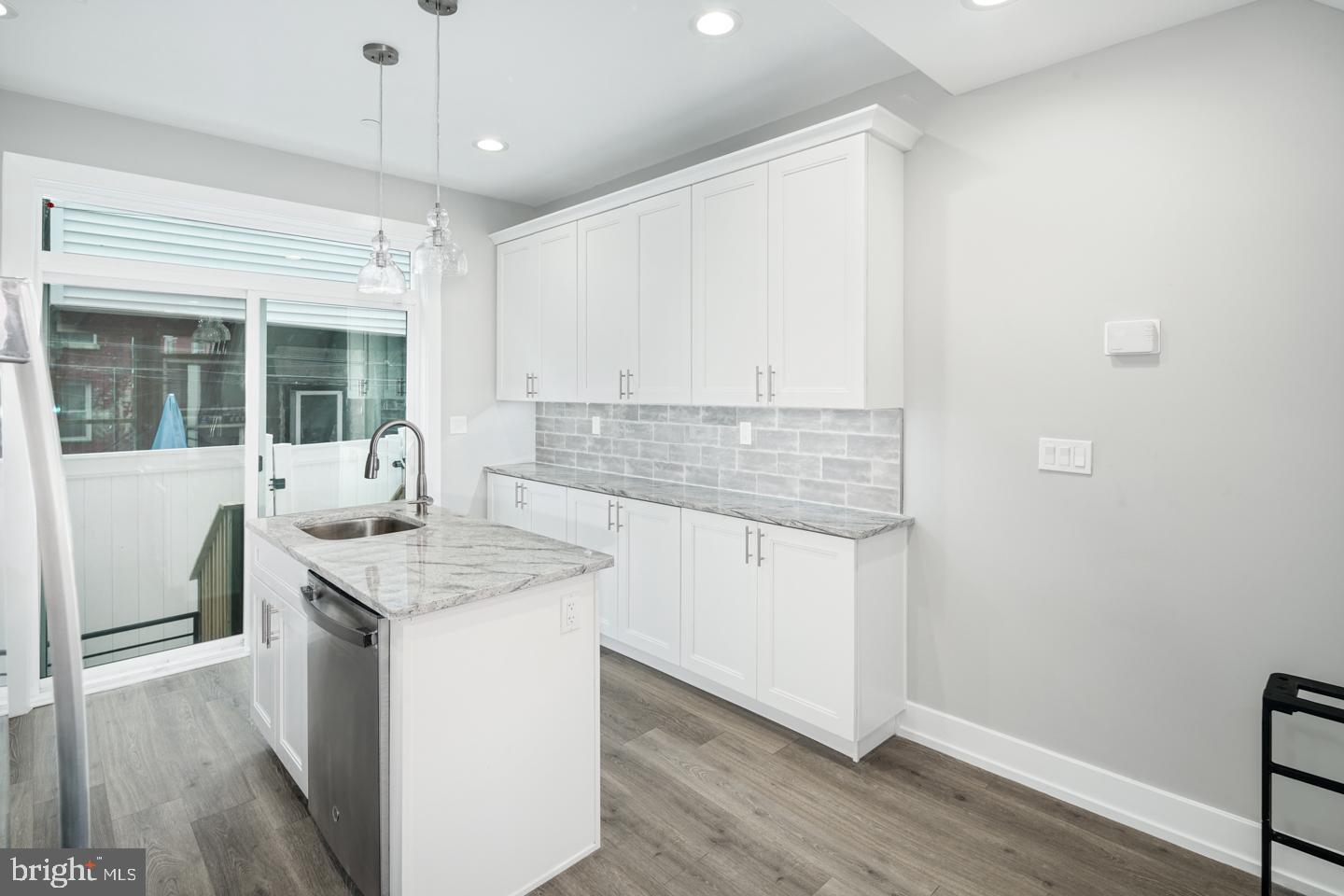 545 Tree Street Philadelphia, PA 19148 - Photo 9 of 27 Gallery Image 9