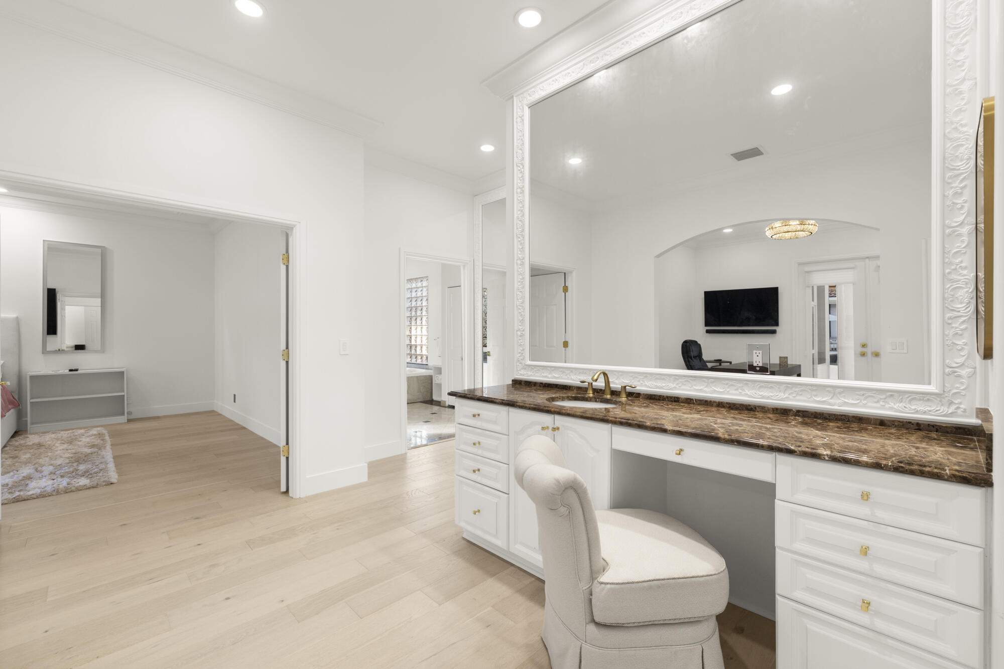 325 Eagle Drive Jupiter, FL 33477 - Photo 17 of 51 Vanity Area