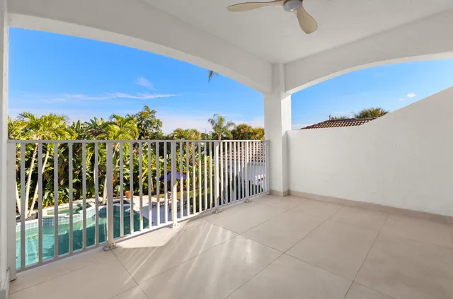 $3,949,000 | 325 Eagle Drive, Jupiter, FL 33477