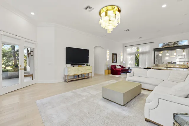 $3,949,000 | 325 Eagle Drive, Jupiter, FL 33477