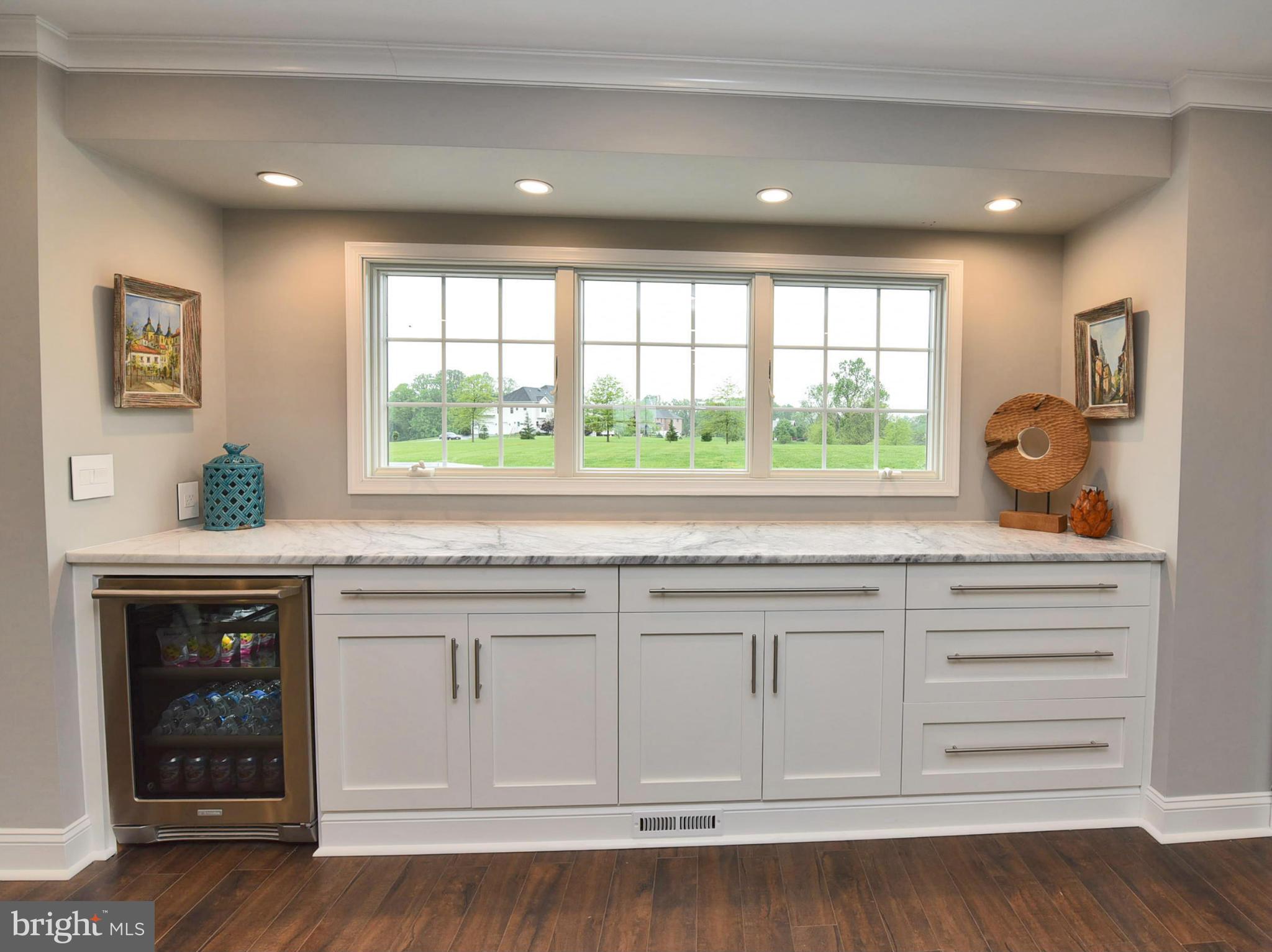 2012 High Point Road Forest Hill, MD 21050 - Photo 11 of 30 Built-in bar with custom charging drawer.