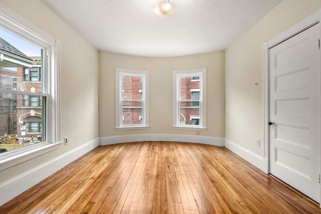 10 Royal Street Boston, MA 02134 - Photo 11 of 37