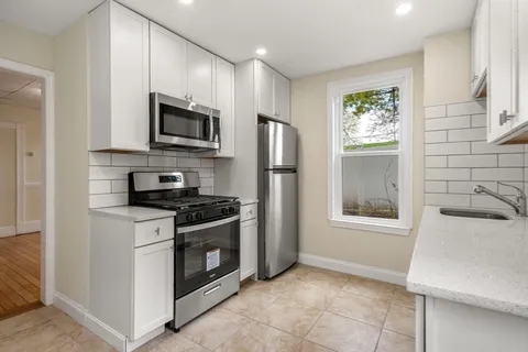 $1,599,000 | 10 Royal Street, Boston, MA 02134