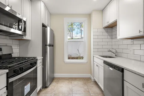 $1,599,000 | 10 Royal Street, Boston, MA 02134