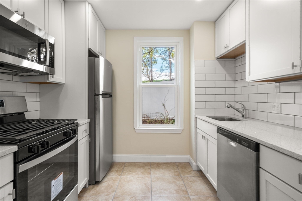 10 Royal Street Boston, MA 02134 - Photo 21 of 37