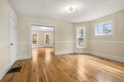 $1,599,000 | 10 Royal Street, Boston, MA 02134