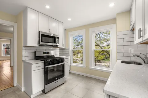 $1,599,000 | 10 Royal Street, Boston, MA 02134