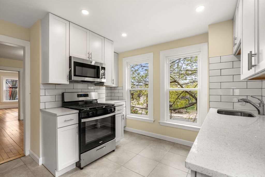 10 Royal Street Boston, MA 02134 - Photo 5 of 37