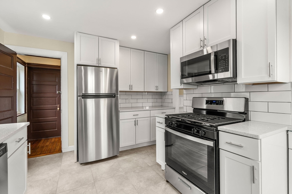 10 Royal Street Boston, MA 02134 - Photo 6 of 37