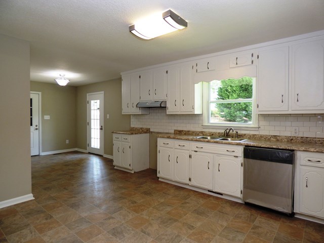 1026 Newport Road Macon, GA 31210 - Photo 2 of 19 Additional Photo