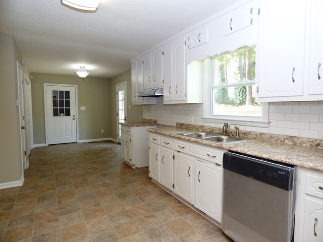 1026 Newport Road Macon, GA 31210 - Photo 3 of 19 Additional Photo