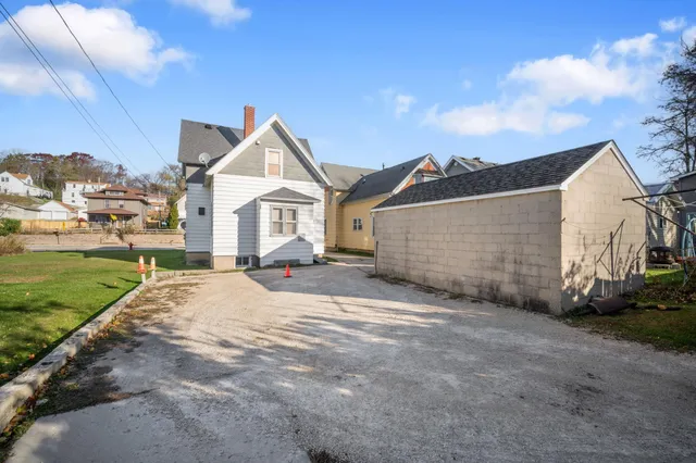 $262,000 | 1047 West Washington Street, West Bend, WI 53095