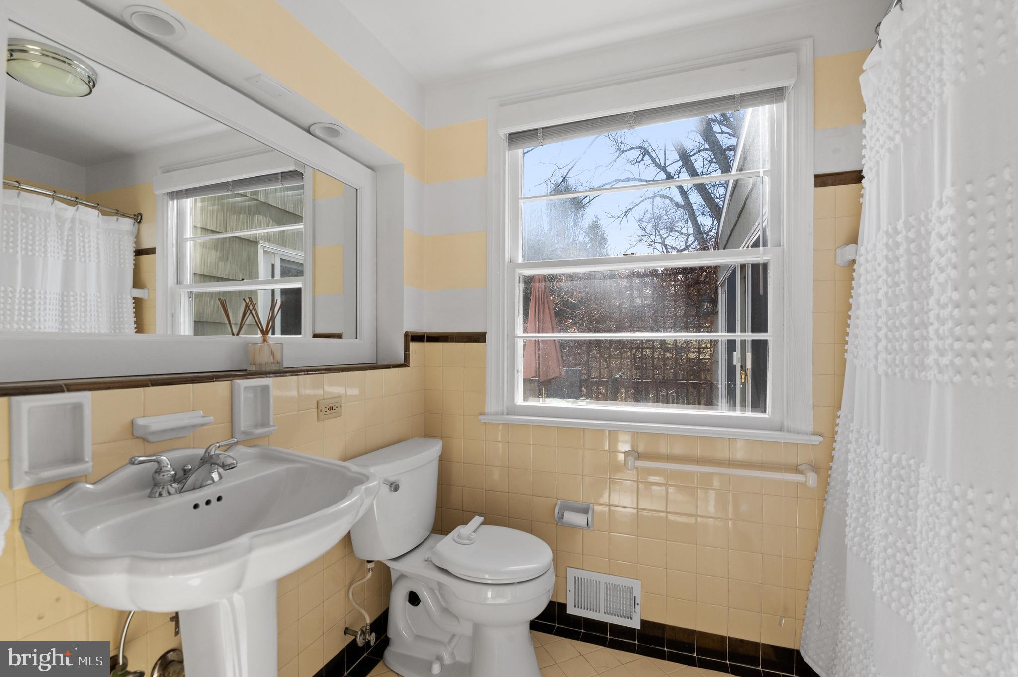 316 Mcclenaghan Mill Road Wynnewood, PA 19096 - Photo 39 of 48 First floor hall bathroom