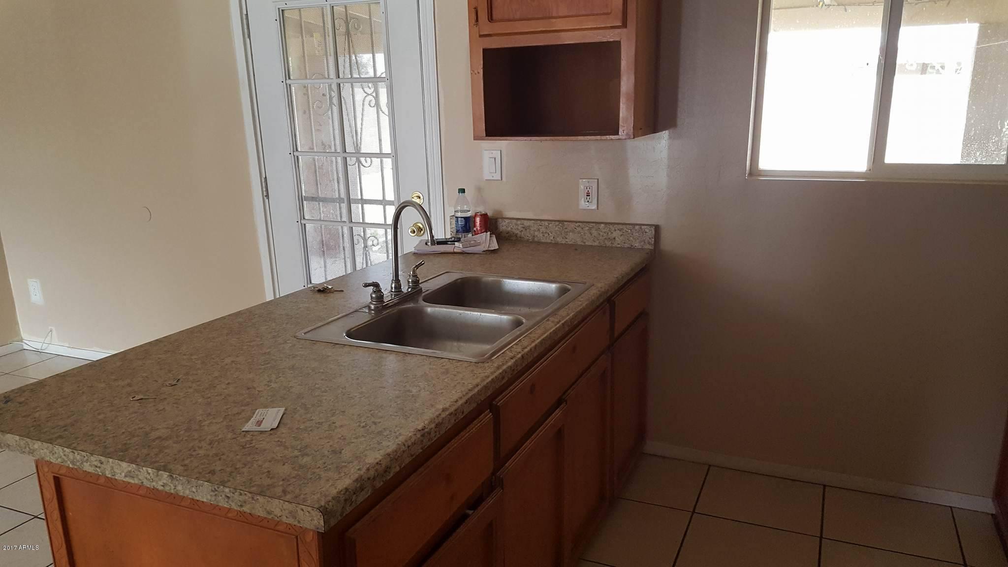 4876 West Granada Road Phoenix, AZ 85035 - Photo 12 of 21 17342106_10212116017318732_703466703_o
