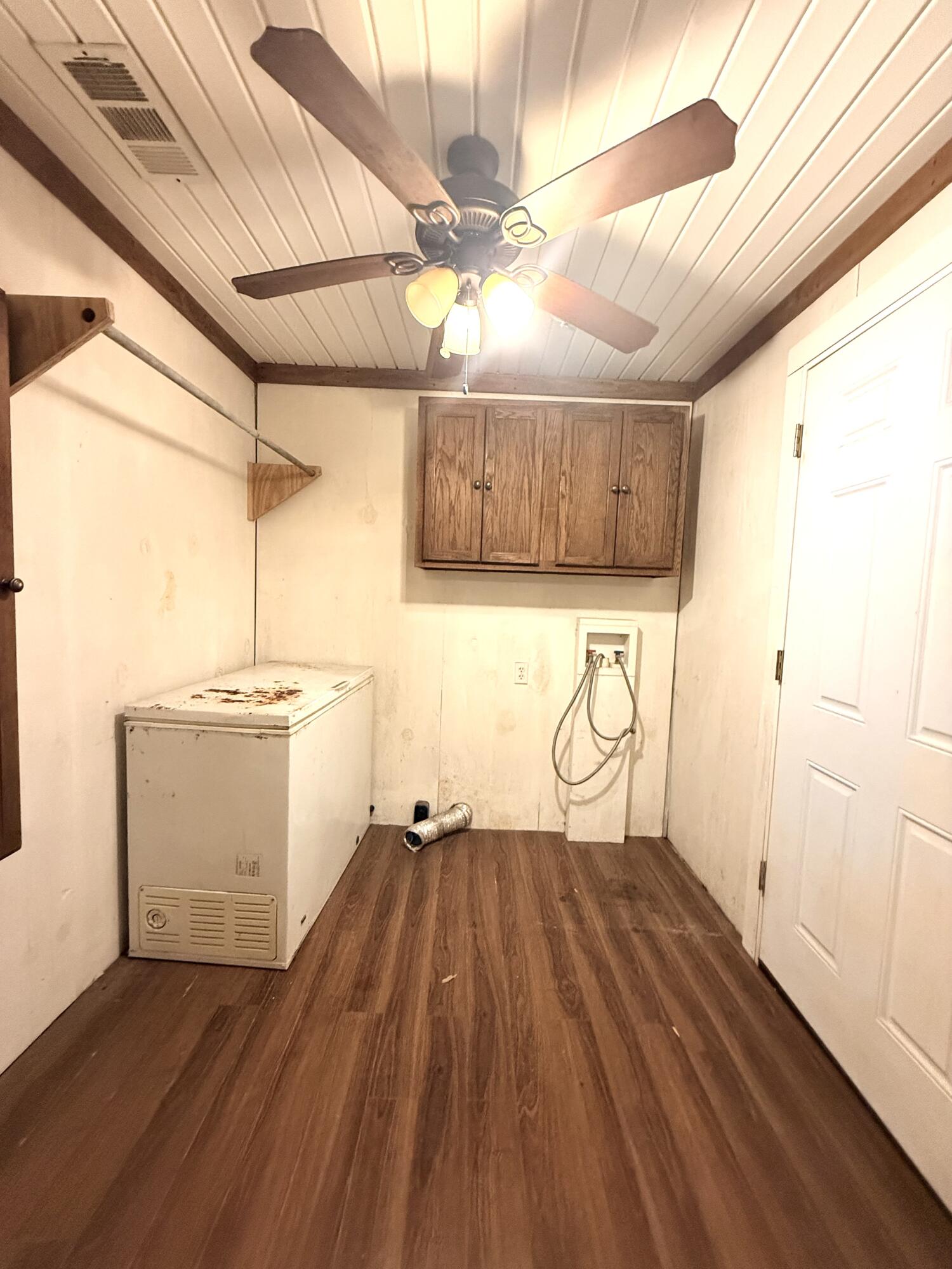 2483 Jordan Road Flomaton, AL 36441 - Photo 20 of 28 Laundry