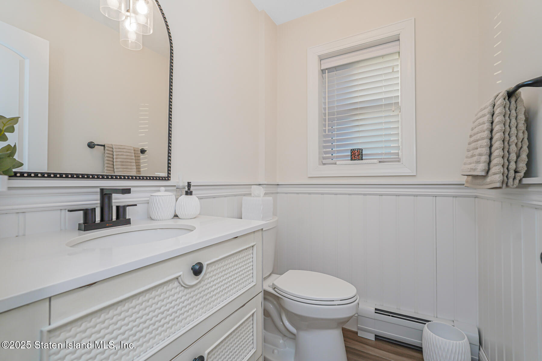 239 Vernon Avenue Staten Island, NY 10309 - Photo 15 of 67 Photo Jan 18 2018, 1 56 11 AM