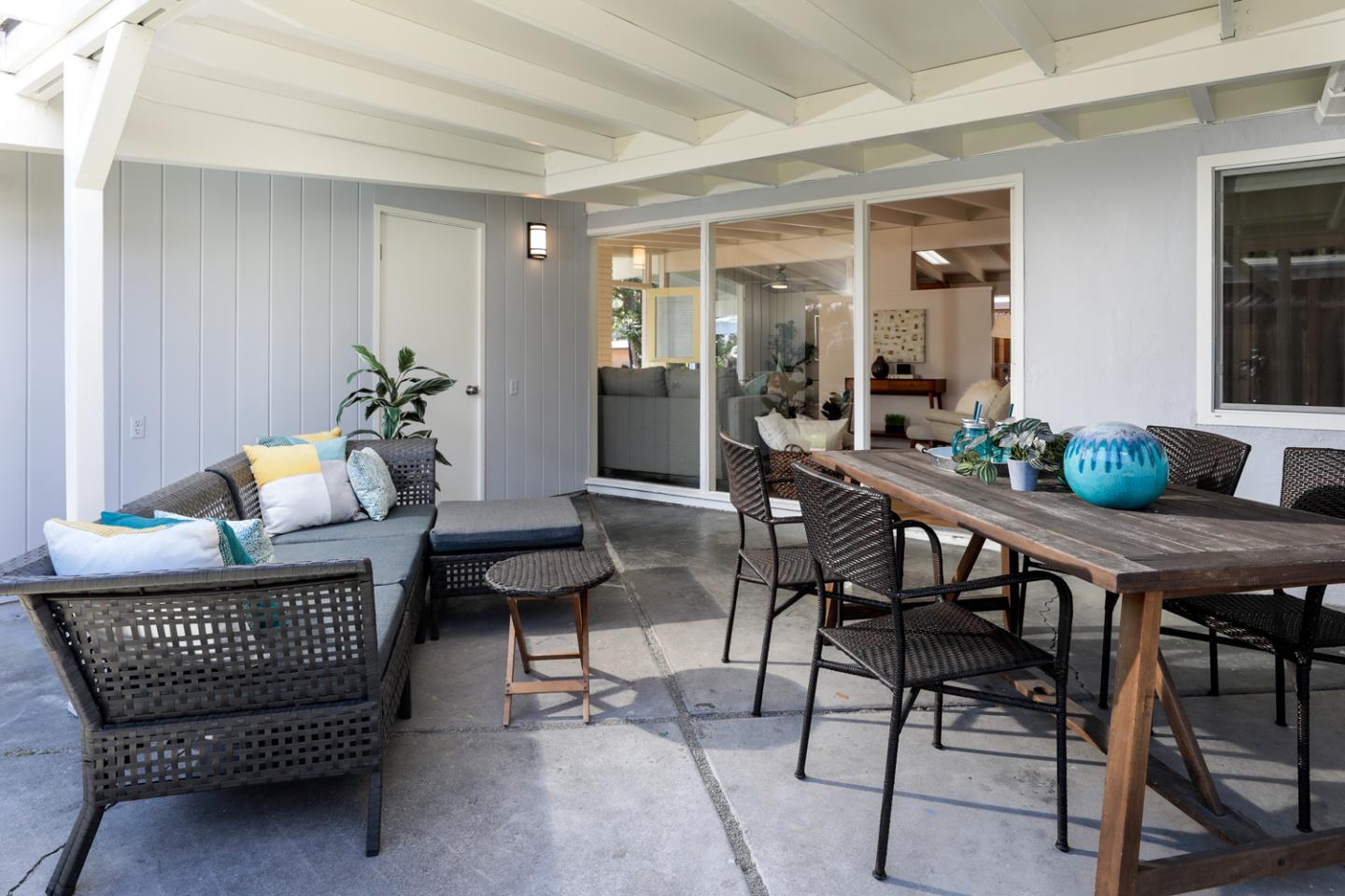 2312 Jane Lane Mountain View, CA 94043 - Photo 19 of 23 a dining room with furniture