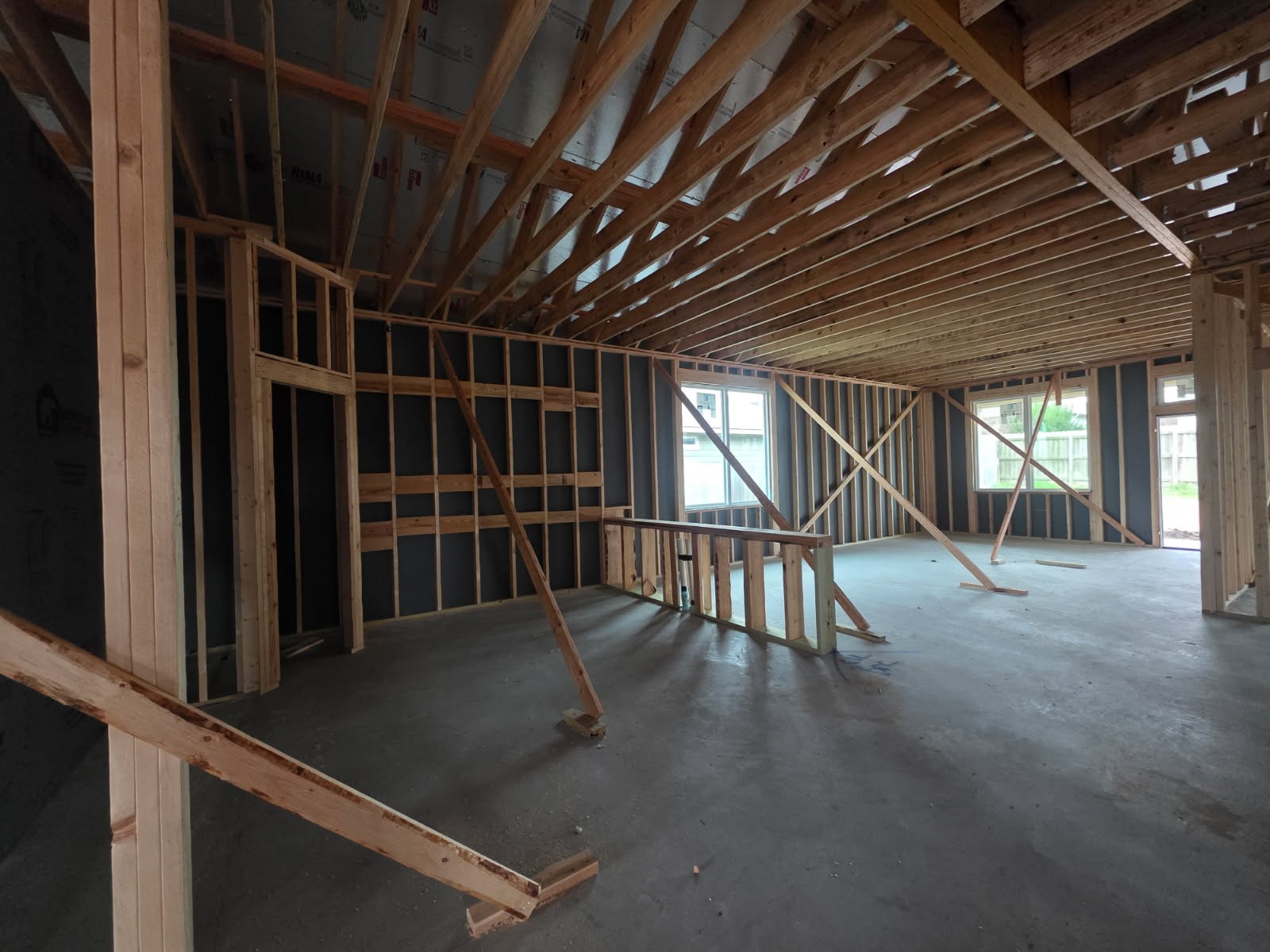 1404 Lk Rdg Drive Brenham, TX 77833 - Photo 2 of 10