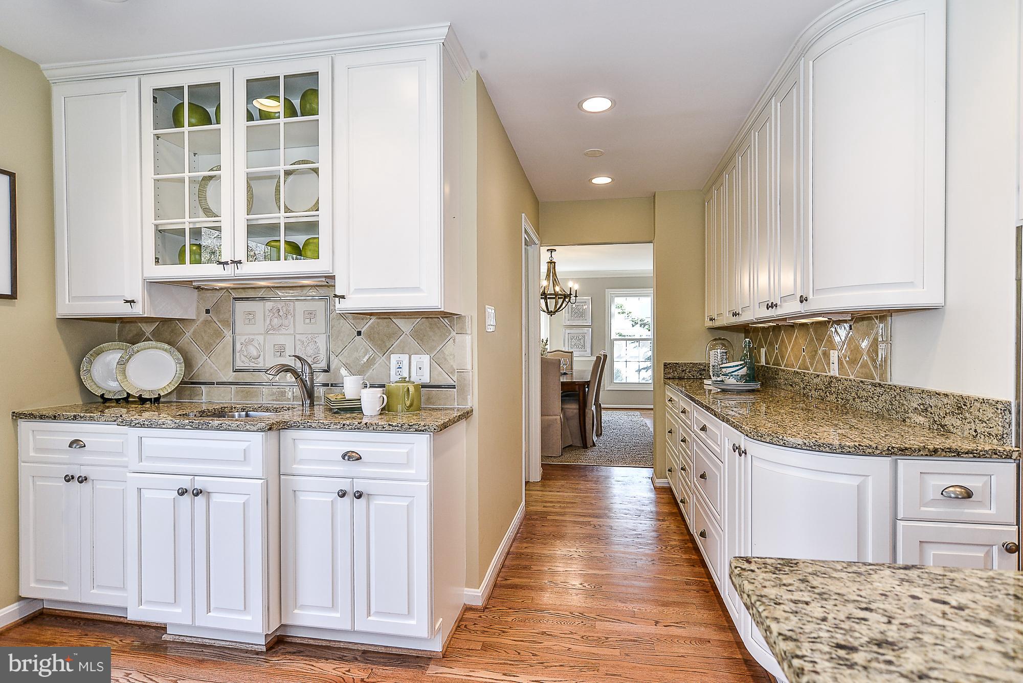 2644 Wild Cherry Place Reston, VA 20191 - Photo 11 of 29 Kitchen