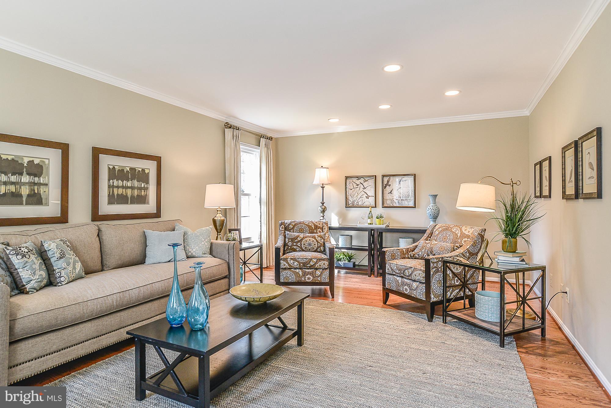 2644 Wild Cherry Place Reston, VA 20191 - Photo 5 of 29 Living Room