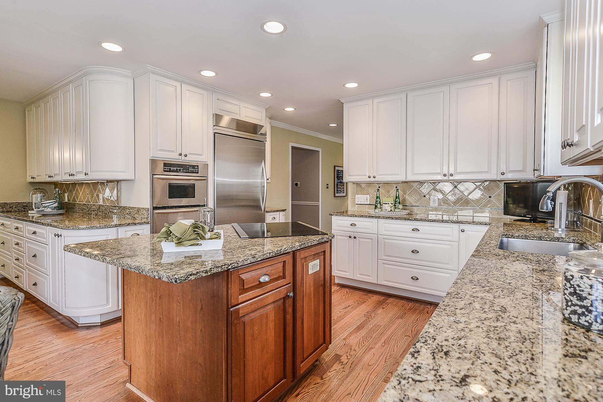 2644 Wild Cherry Place Reston, VA 20191 - Photo 10 of 29 Kitchen
