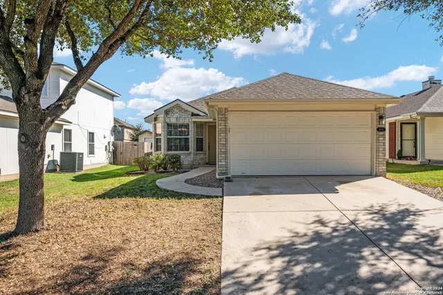 $1,600 | 9002 Gallop Chase, San Antonio, TX 78254