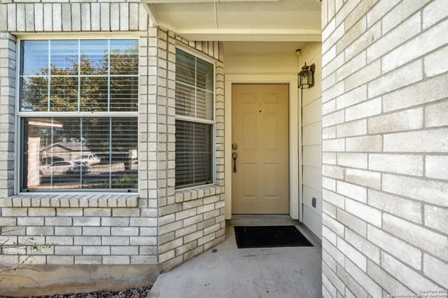 $1,600 | 9002 Gallop Chase, San Antonio, TX 78254