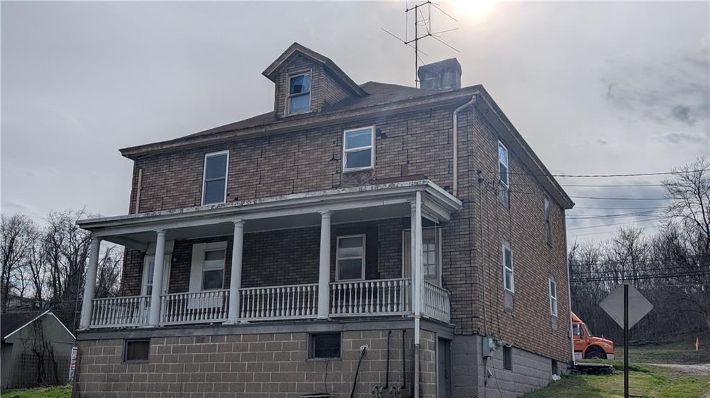 102 Moose Hill Road Millsboro, PA 15348 - Photo 3 of 4