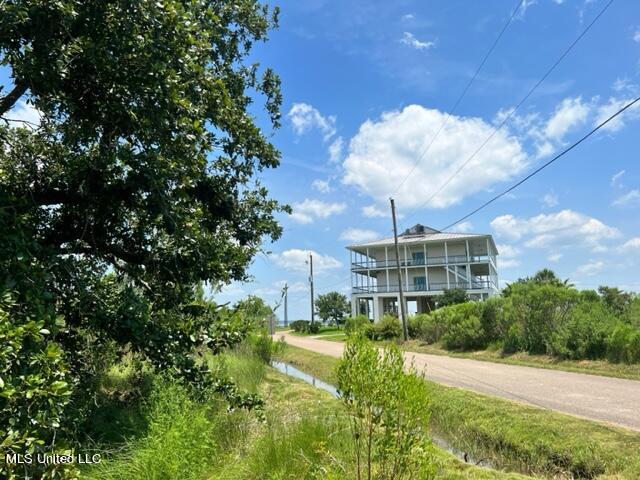 99 Pine Tree Road Bay St. Louis, MS 39520 - Photo 4 of 5 image3