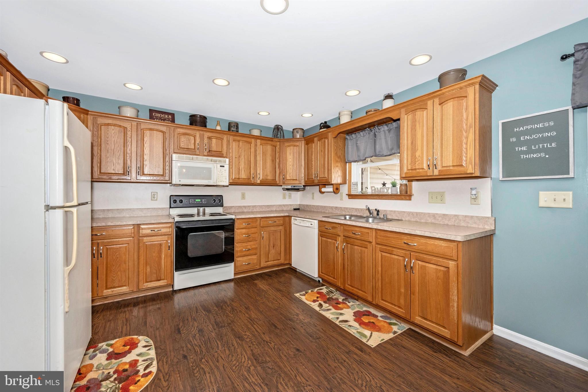12644 Creagerstown Road Thurmont, MD 21788 - Photo 14 of 52 Kitchen
