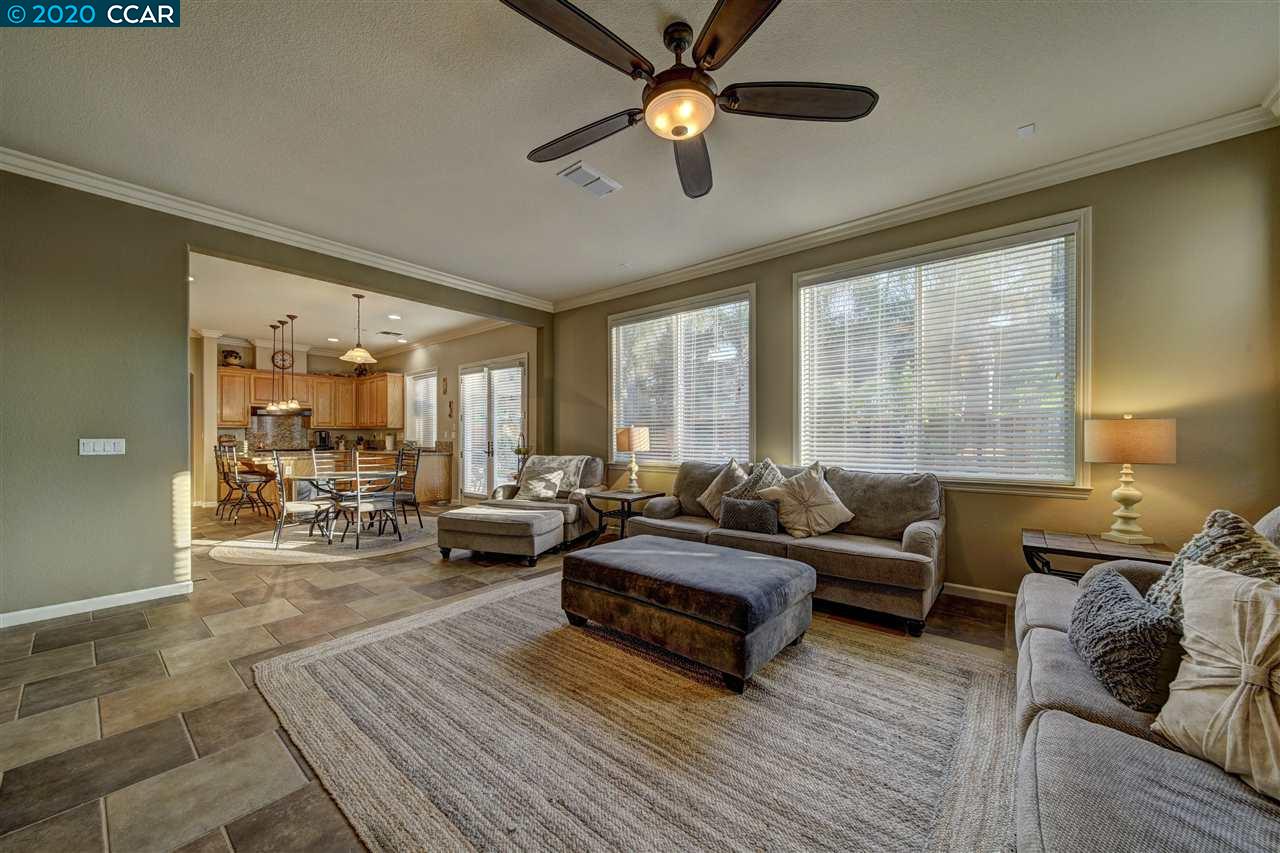 3026 Castle Rock Loop Discovery Bay, CA 94505 - Photo 13 of 37