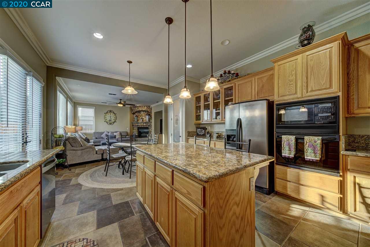 3026 Castle Rock Loop Discovery Bay, CA 94505 - Photo 18 of 37