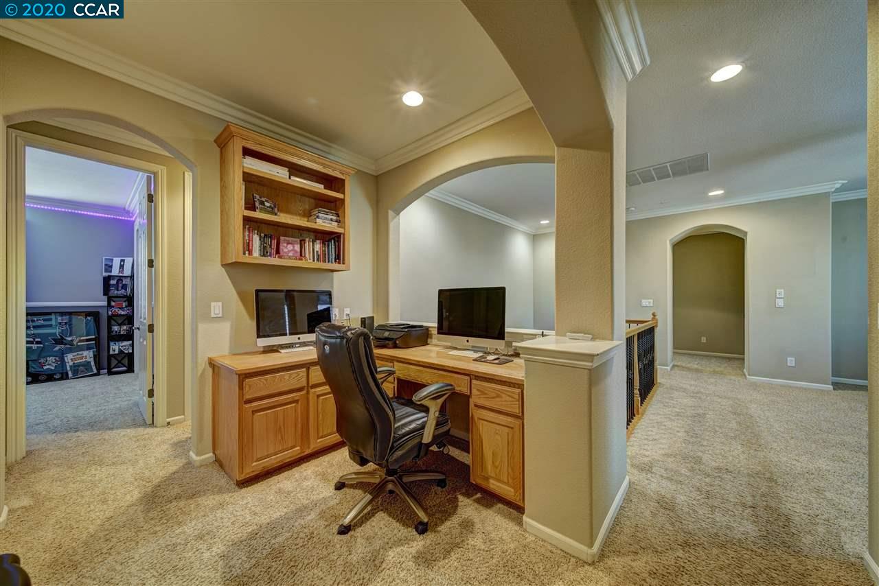 3026 Castle Rock Loop Discovery Bay, CA 94505 - Photo 22 of 37